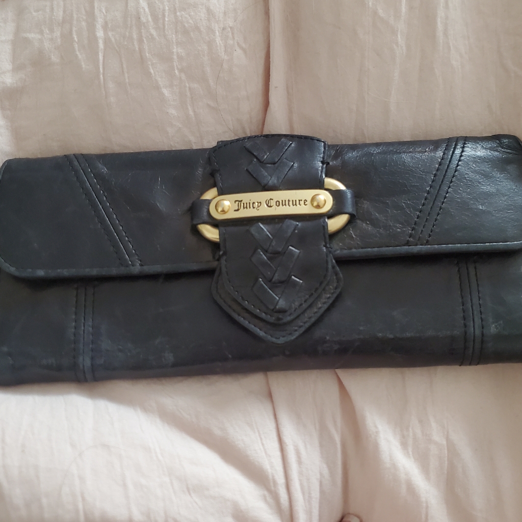 Vintage Juicy Couture Black Leather Trifold Clutch Wallet.